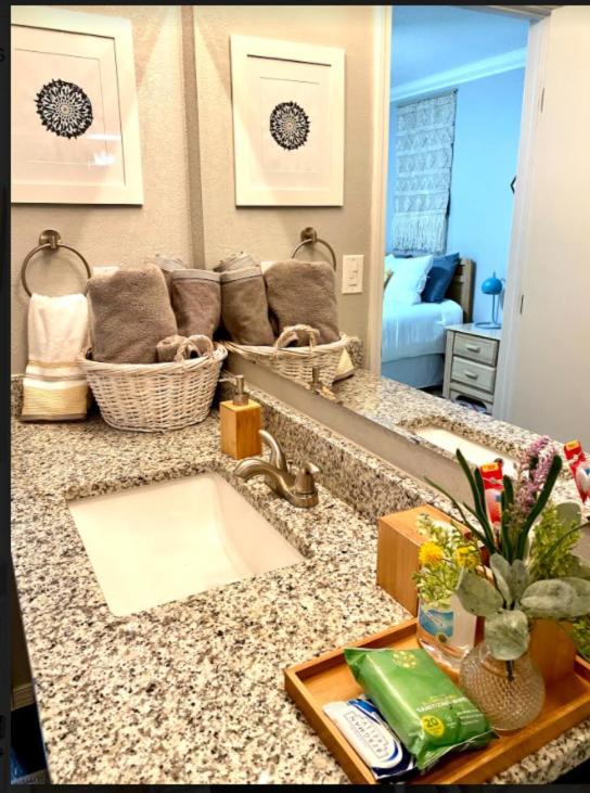 אוקלהומה סיטי Private Bedroom Suite - Communal House Near Integris מראה חיצוני תמונה