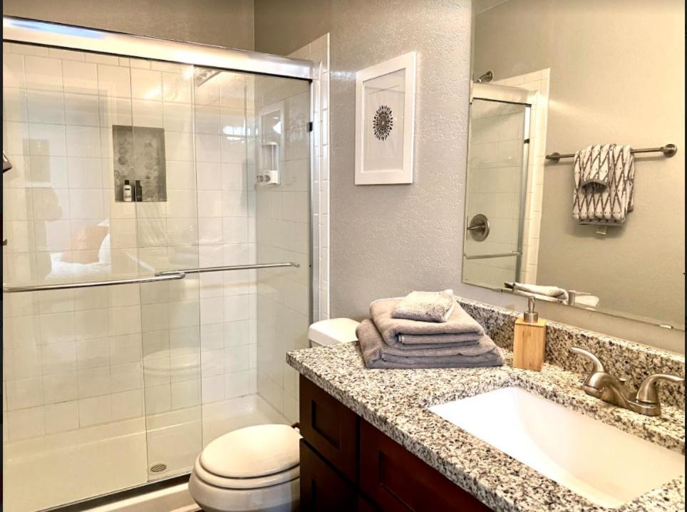 אוקלהומה סיטי Private Bedroom Suite - Communal House Near Integris מראה חיצוני תמונה