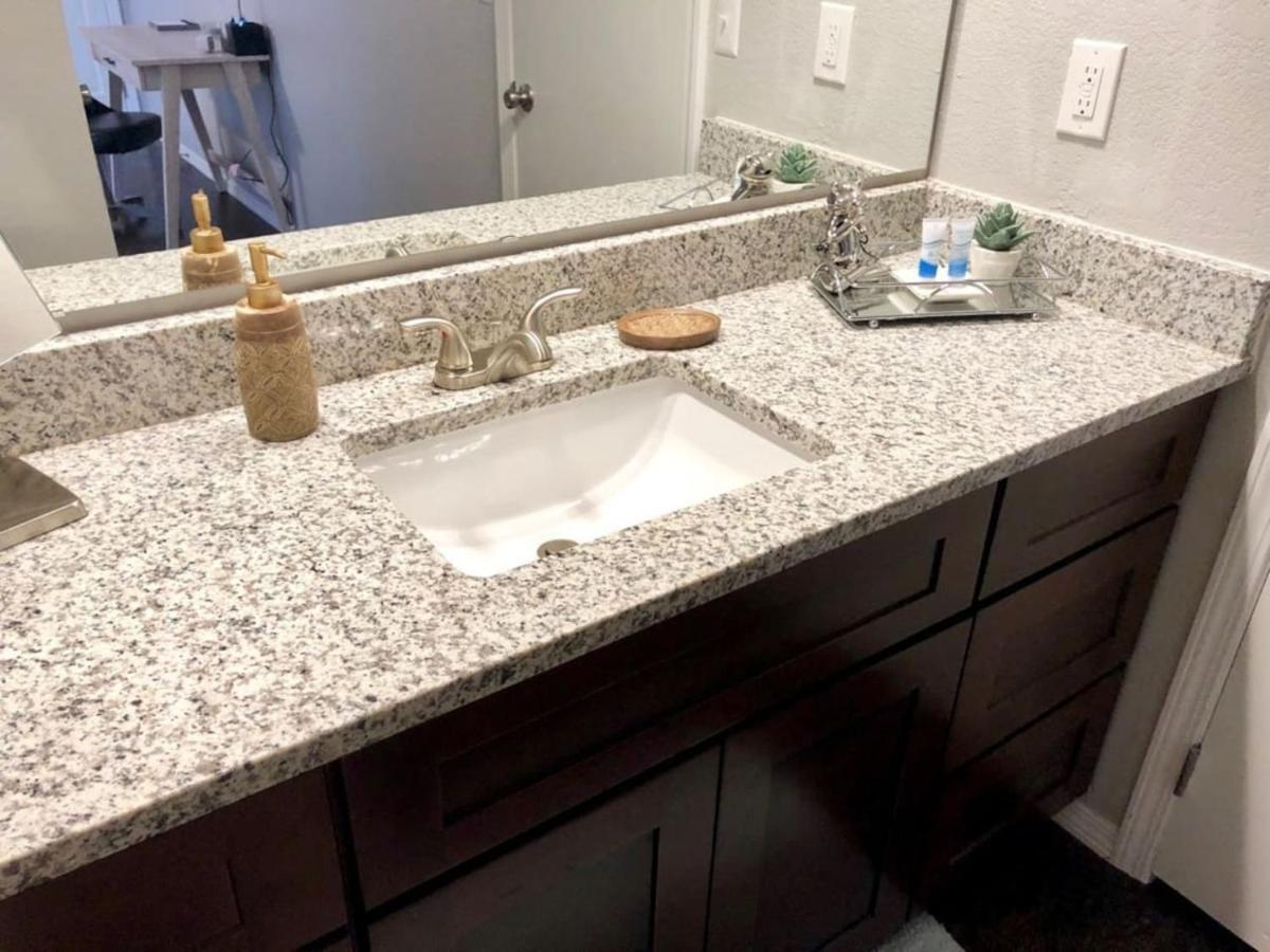 אוקלהומה סיטי Private Bedroom Suite - Communal House Near Integris מראה חיצוני תמונה