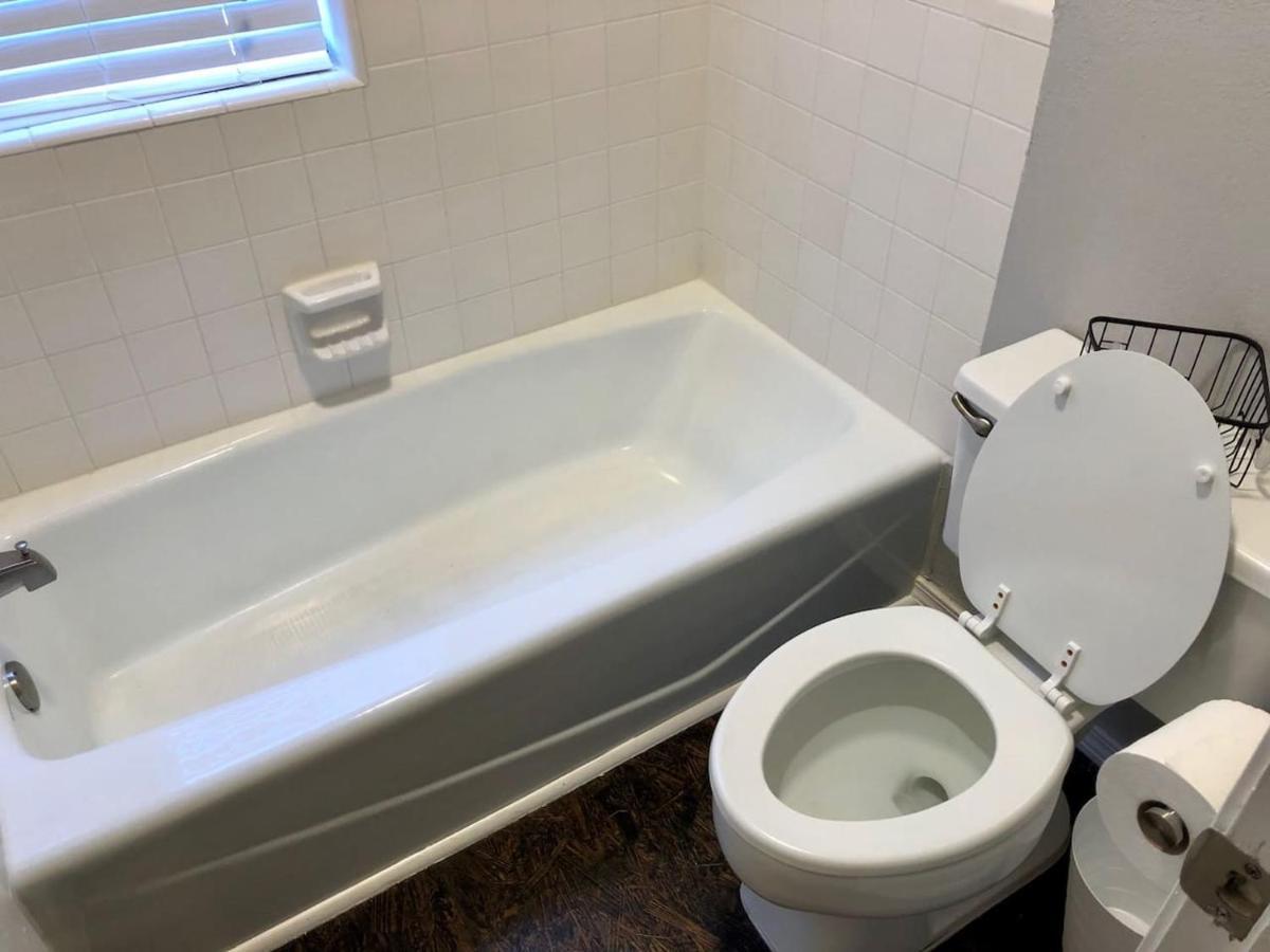 אוקלהומה סיטי Private Bedroom Suite - Communal House Near Integris מראה חיצוני תמונה